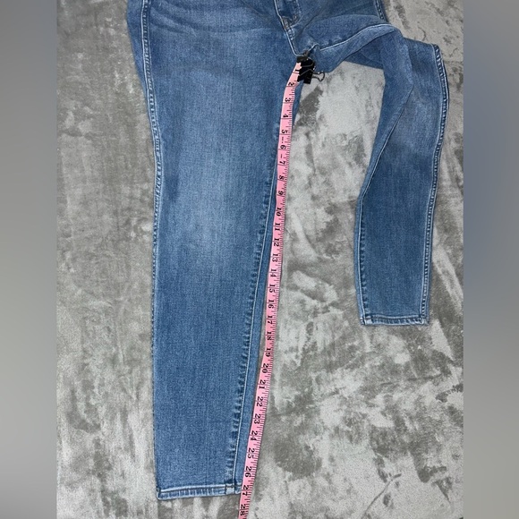 Madewell curvy roadtripper jeans - Picture 14 of 14